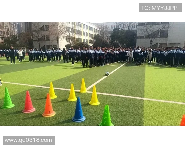 激情四溢的足球球赛让我们感受团队合作的力量与运动的魅力